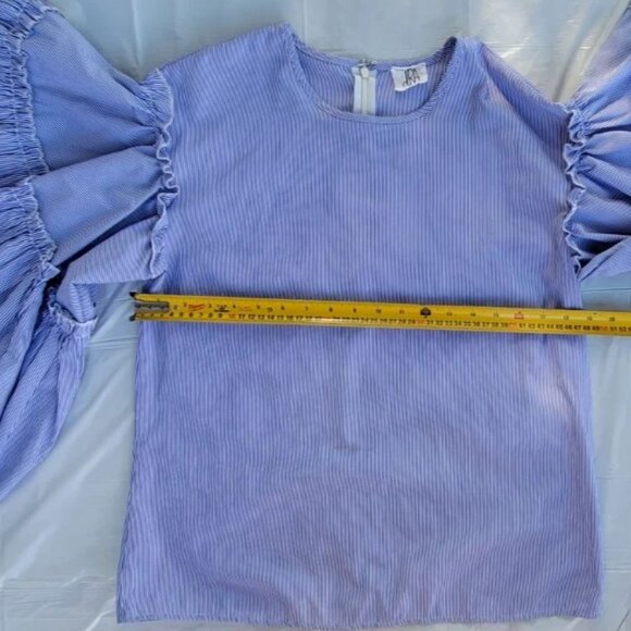 DRA Anthropologie Blue and White Striped Ruffled Tiered Bell Sleeves Top Size S - Picture 4 of 6